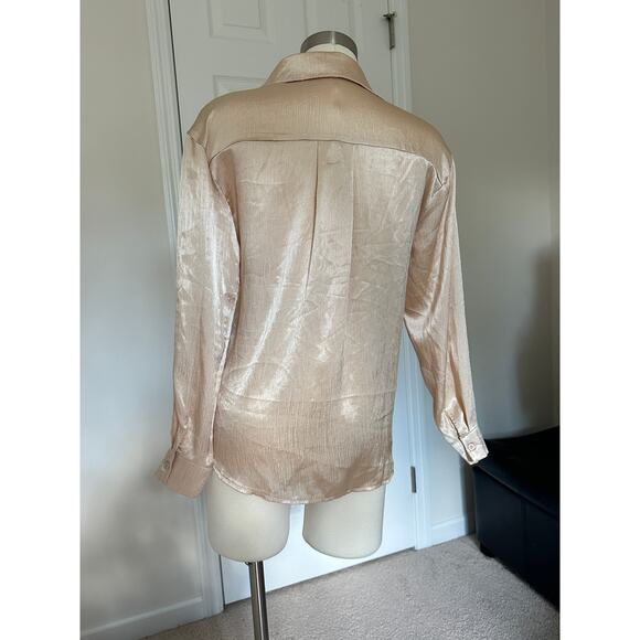 Nasty Gal champagne button down top , size 2 - Picture 5 of 6
